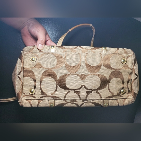 Coach Gold Monogram Designer Shoulder Handbag Purse Signature Print Medium Purse - Picture 3 of 12